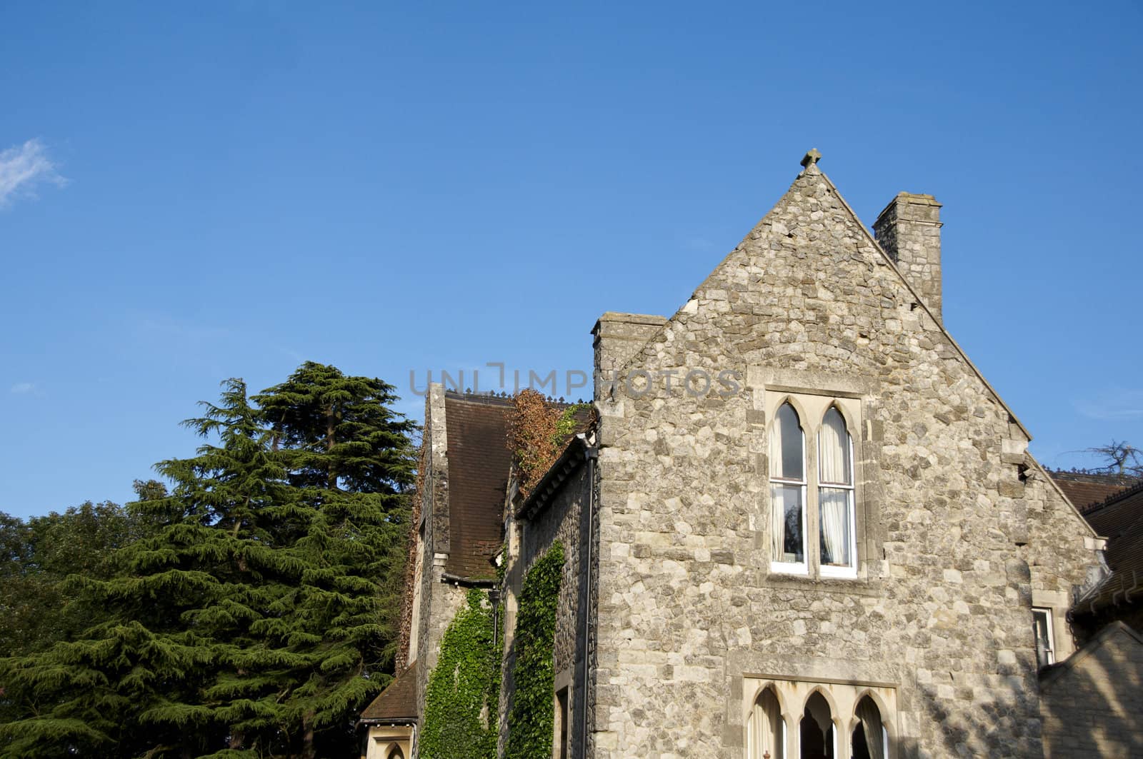 stone house detail by mbtaichi