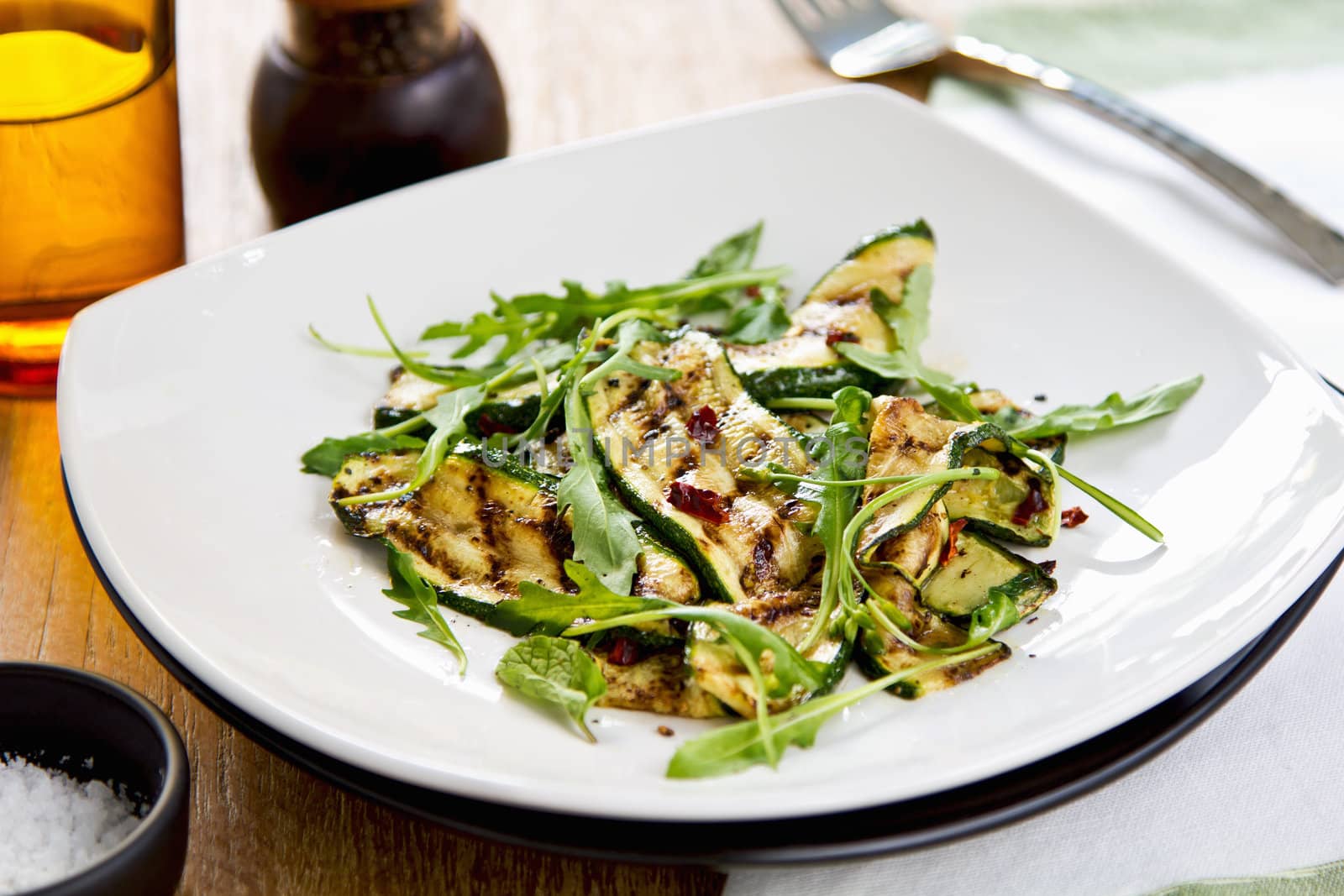 Grilled courgette salad by vanillaechoes