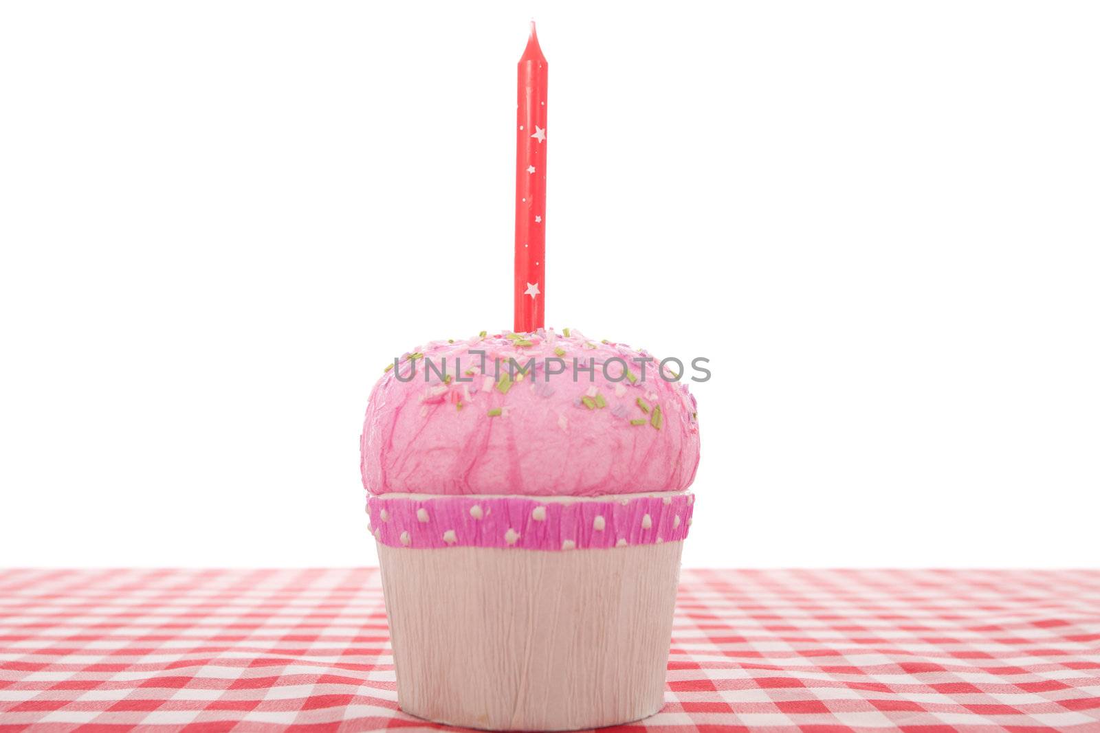 birthday cupcake by senkaya