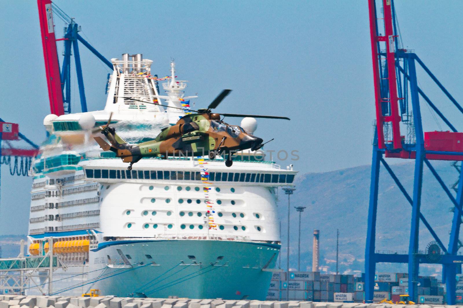 MALAGA, SPAIN-MAY 28: Helicopter Eurocopter EC-665 Tiger of the FAMET taking part in an exhibition on the day of the spanish army forces on May 28, 2011, in Malaga, Spain