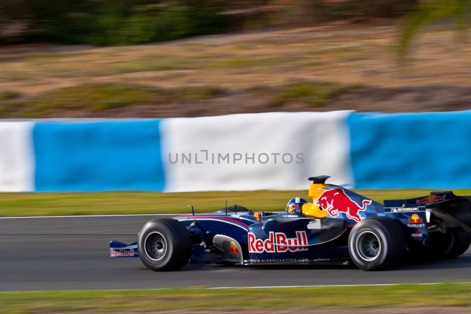JEREZ DE LA FRONTERA, SPAIN - JUN 22: David Coulthard of Red Bull Racing races on training session on  June 22 , 2005, in Jerez de la Frontera , Spain