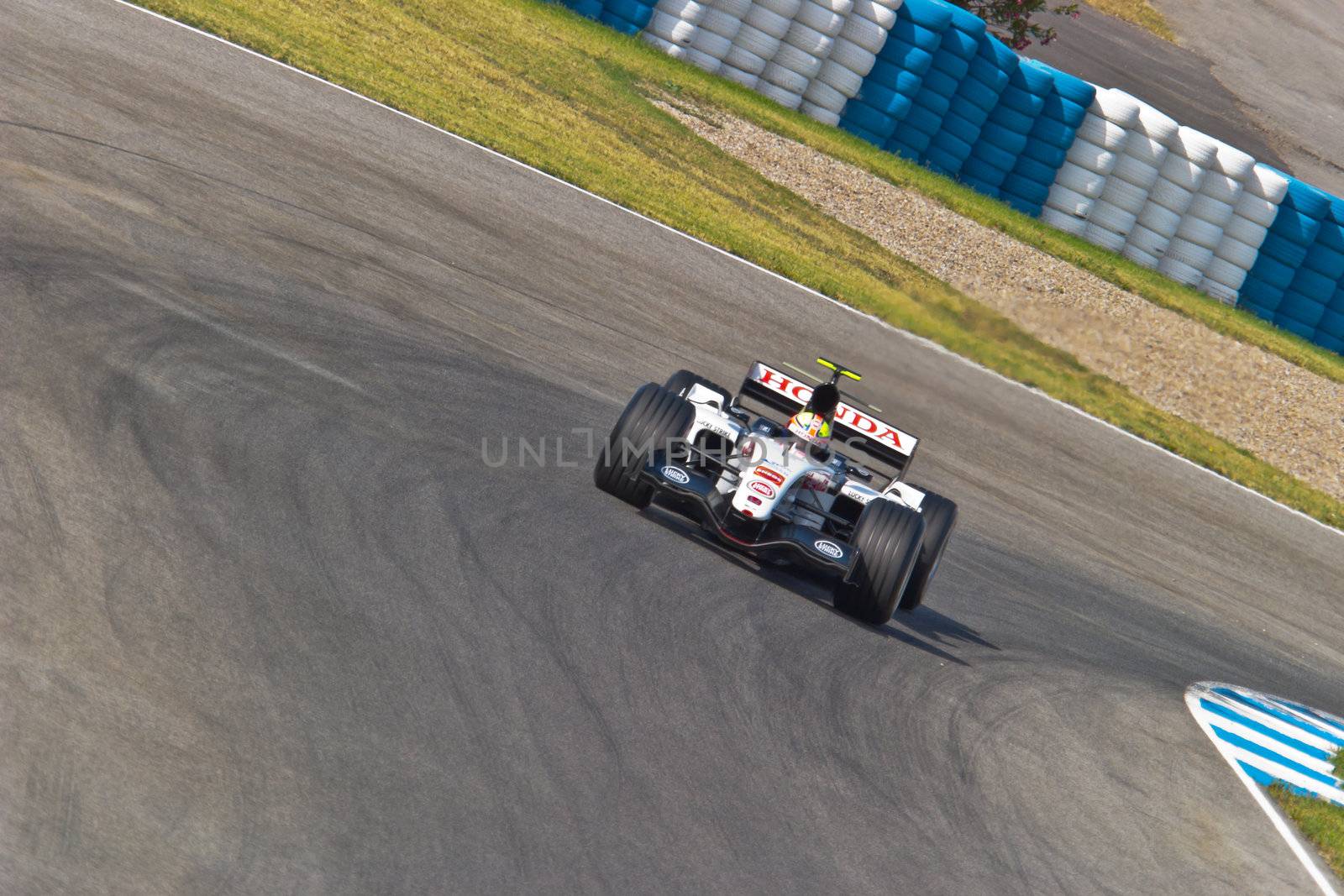 JEREZ DE LA FRONTERA, SPAIN - JUN 22: Enrique Bernoldi of Bar Honda F1 races on training session on  June 22 , 2005, in Jerez de la Frontera , Spain