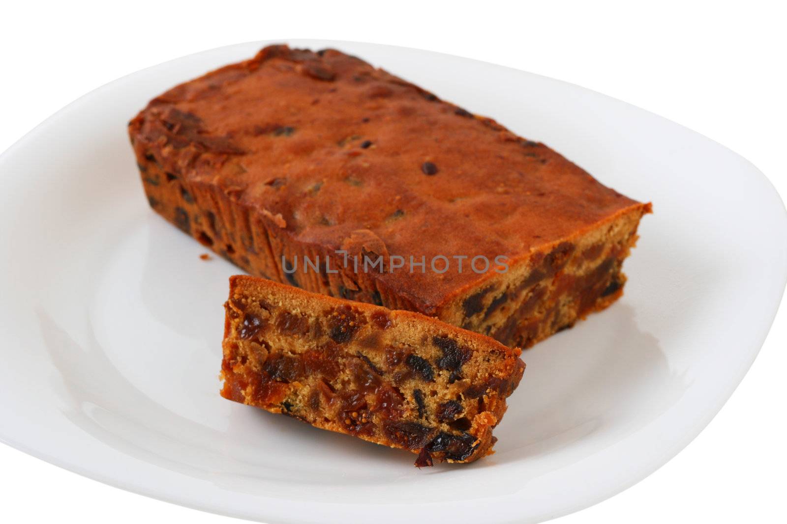 cake with dried fruits
