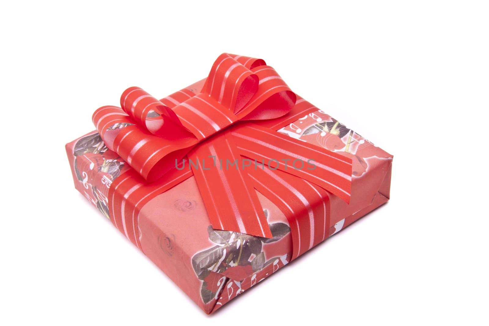 Single red gift box
