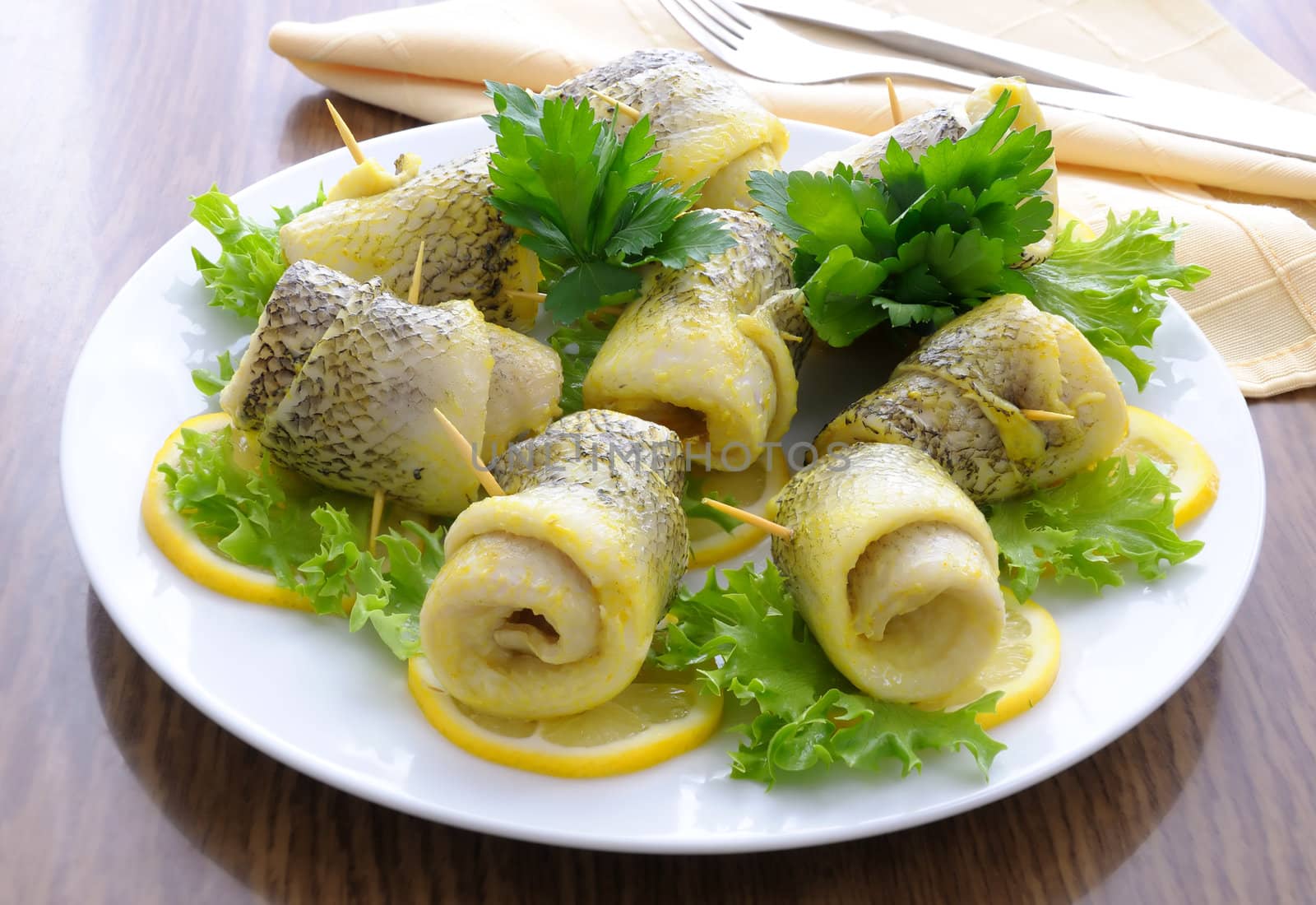 Rolls of fish (Shad) marinated in beer