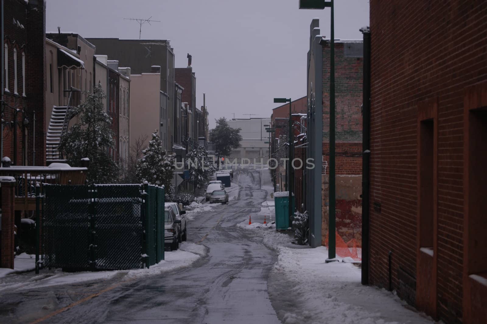 Alley in the winter by northwoodsphoto