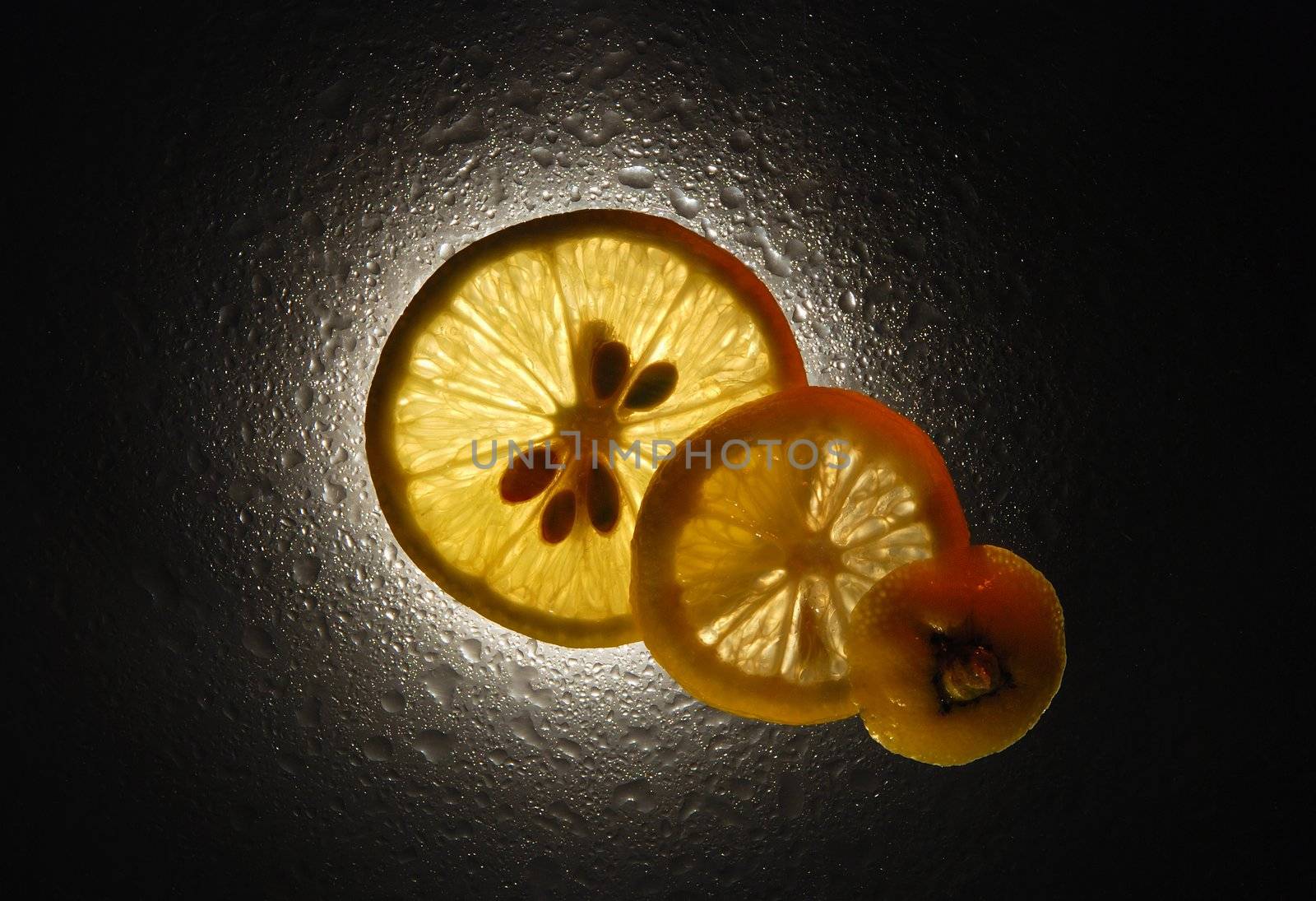 In the winter it is very useful to eat lemons, but it is possible to issue also an interior (this image).