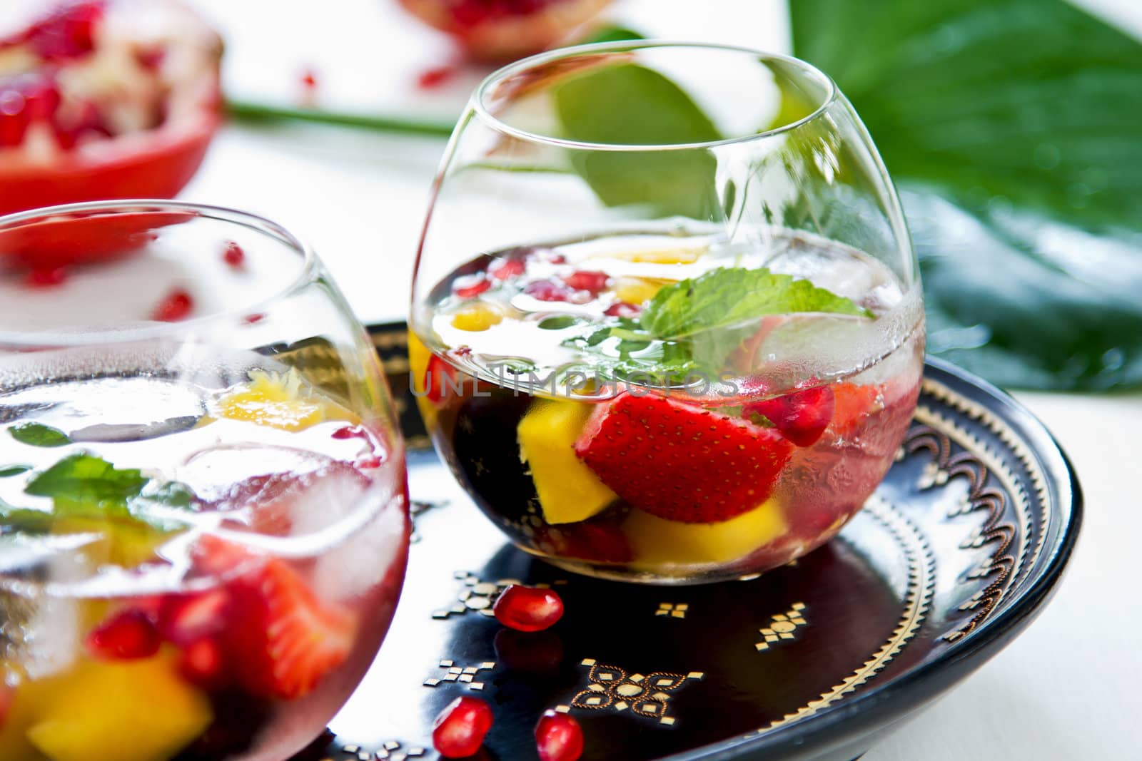 Mango and Pomegranate sangria by vanillaechoes