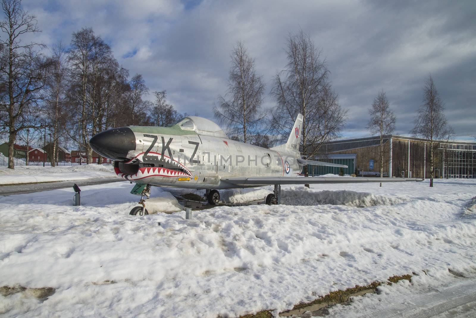 jet fighter exhibited outside museum by steirus