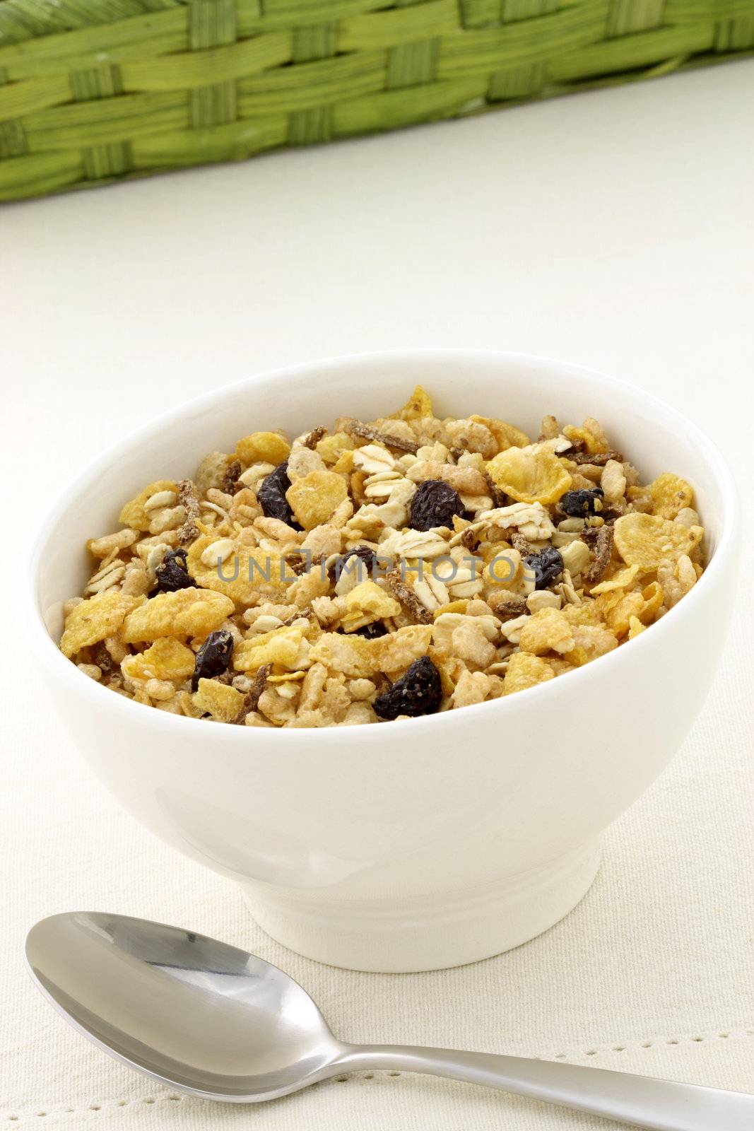 delicious and healthy granola by tacar