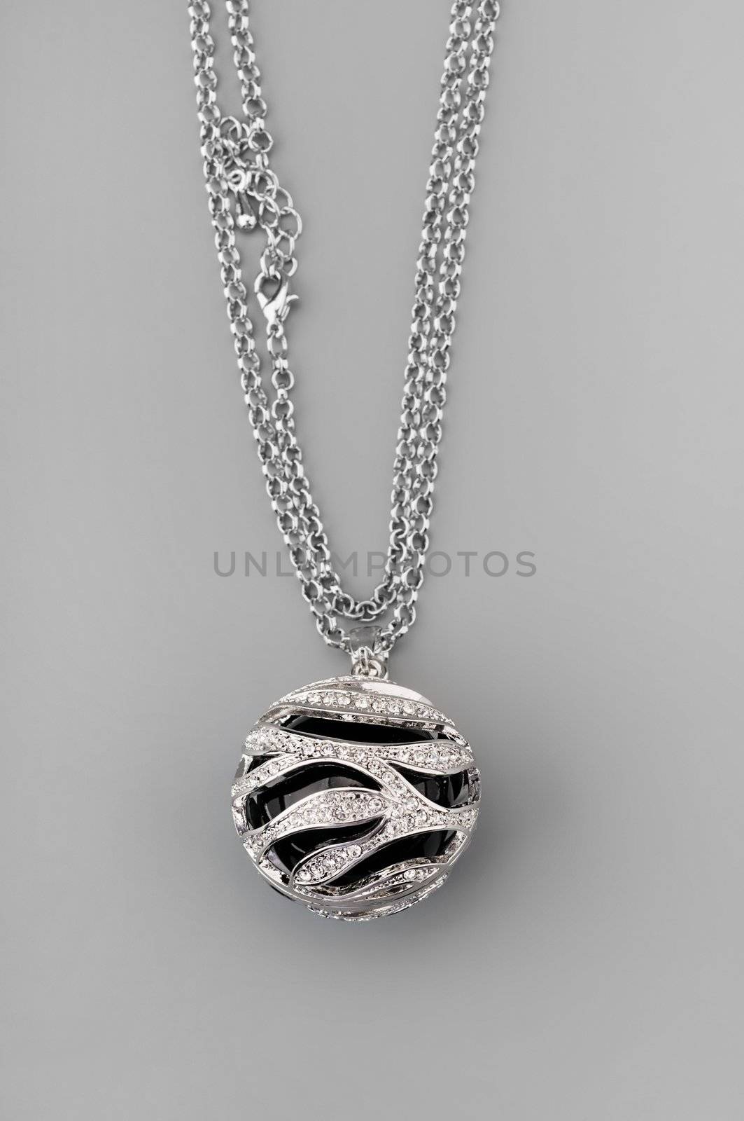 Silver pendant by nikitabuida