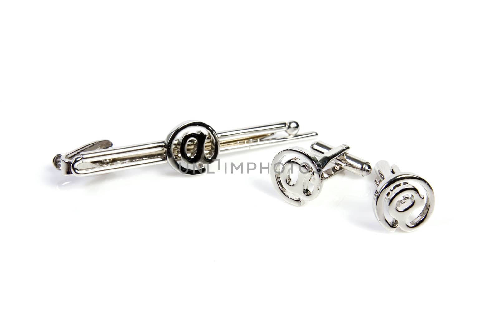Tie clip and cufflinks formalwear accessory by posterize