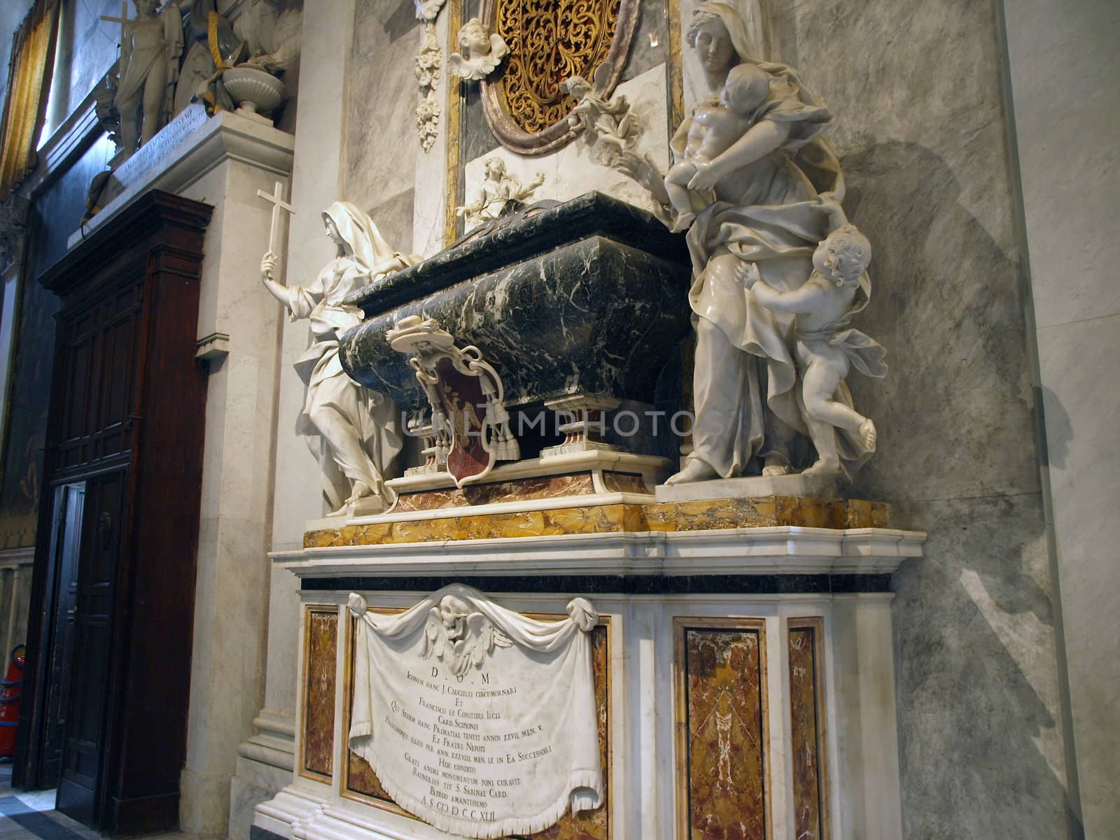 Pisa - Duomo interior.