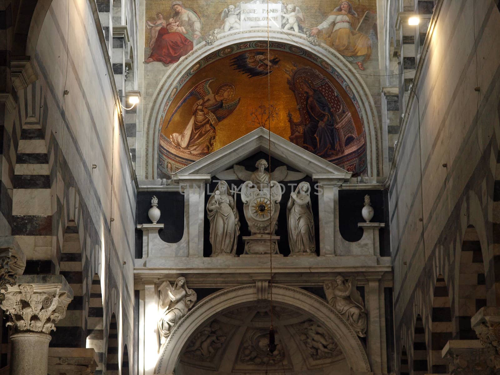 Pisa - Duomo interior.