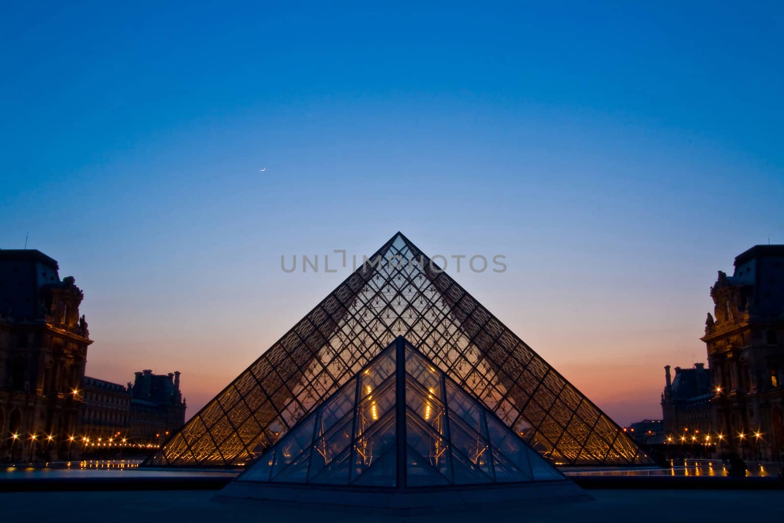 Louvre pyramid Museum by vichie81