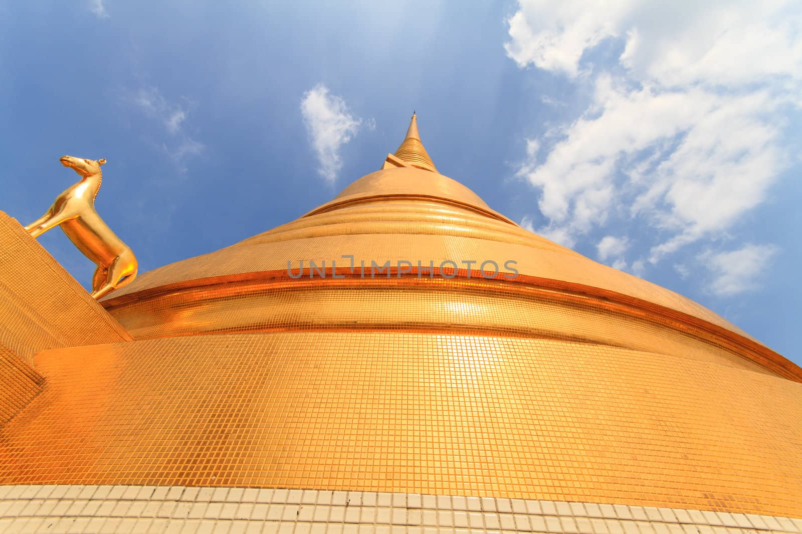 Wat Boworn niwate by thanomphong