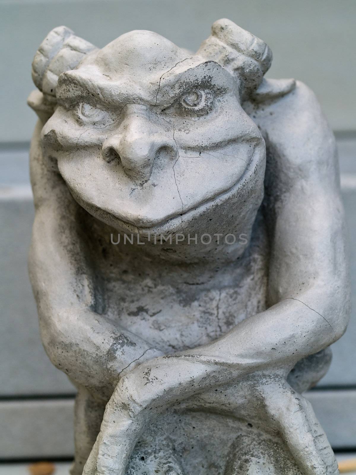 Gargoyle Statue by Frankljunior