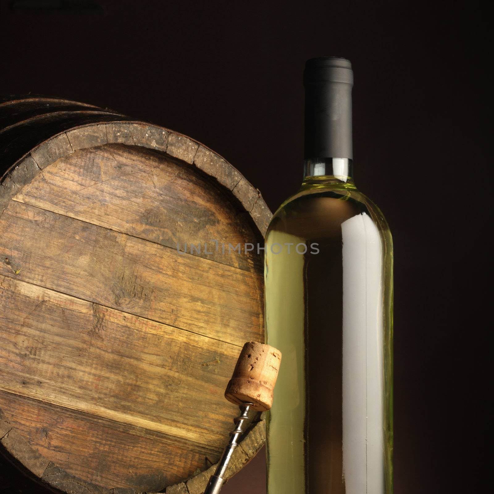 white wine bottle by stokkete