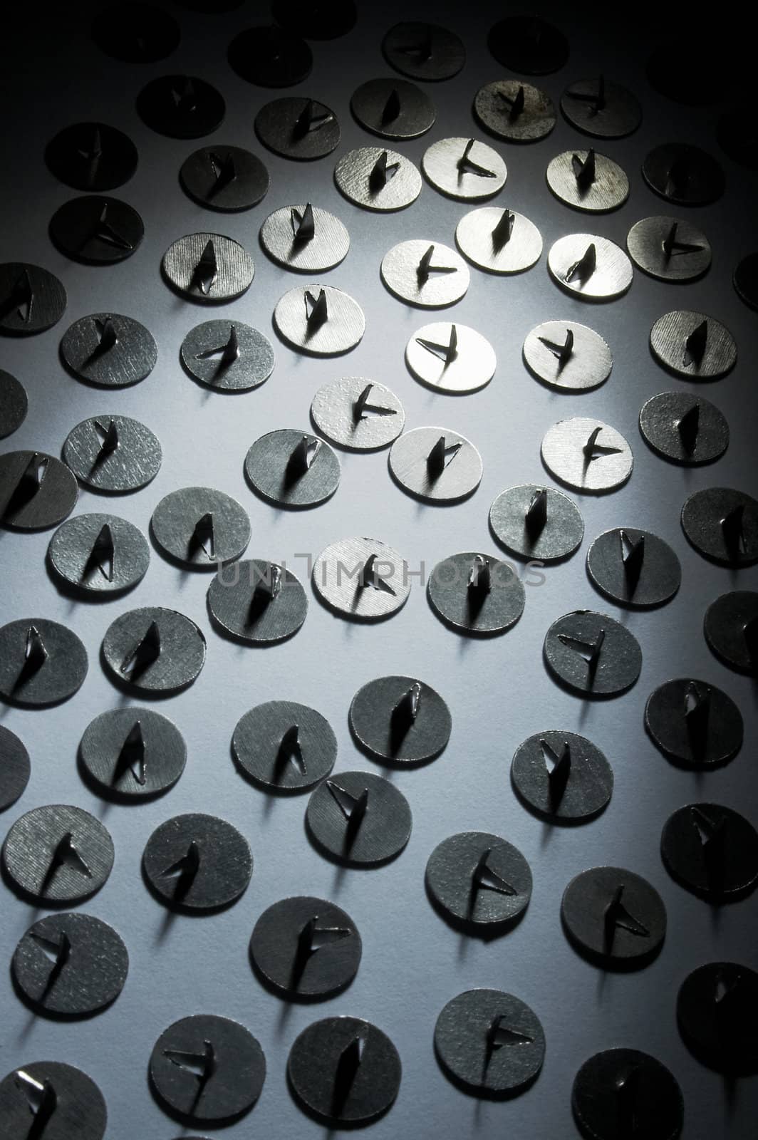 metal drawing-pins by terex