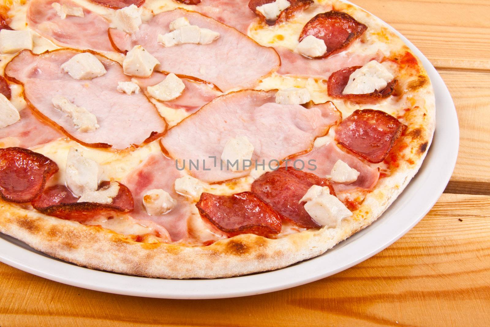 pepper and meat pizza