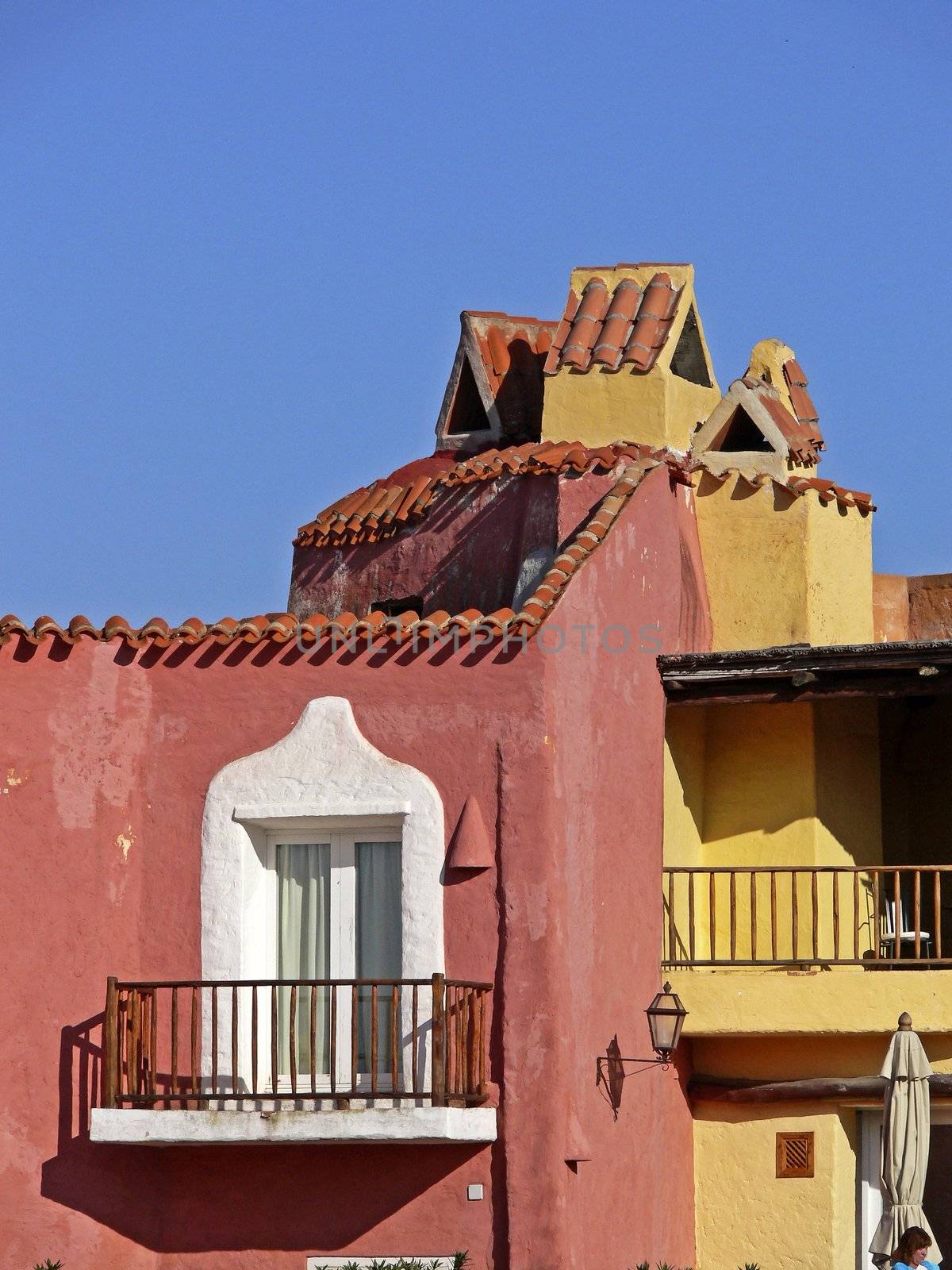 Porto Cervo, Emerald coast, houses in pastel inks, Sardinia. Porto Cervo, Costa Smeralda, Häuser in Pastellfarben, Pasteltöne, Smaragdküste