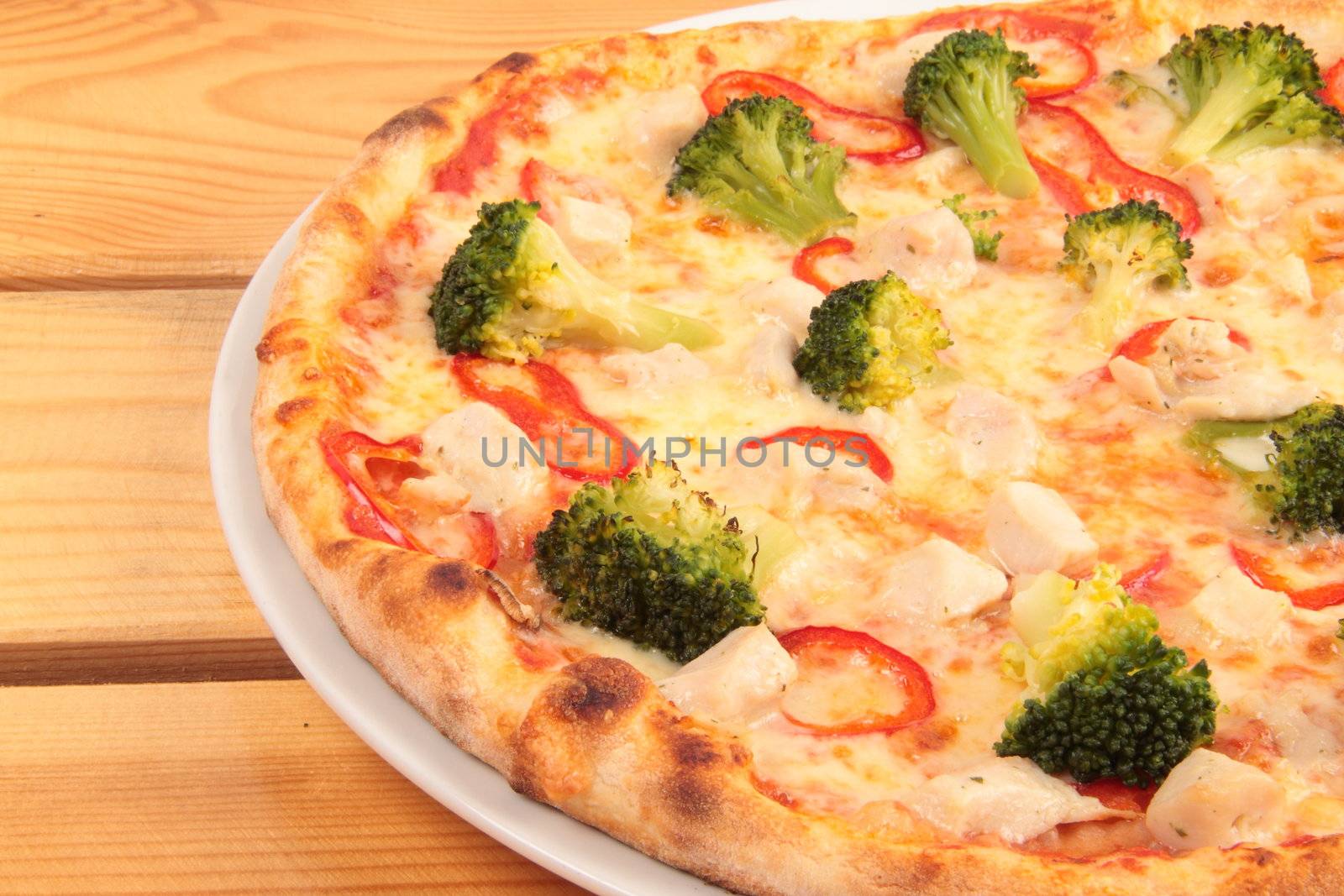 Pizza with broccoli