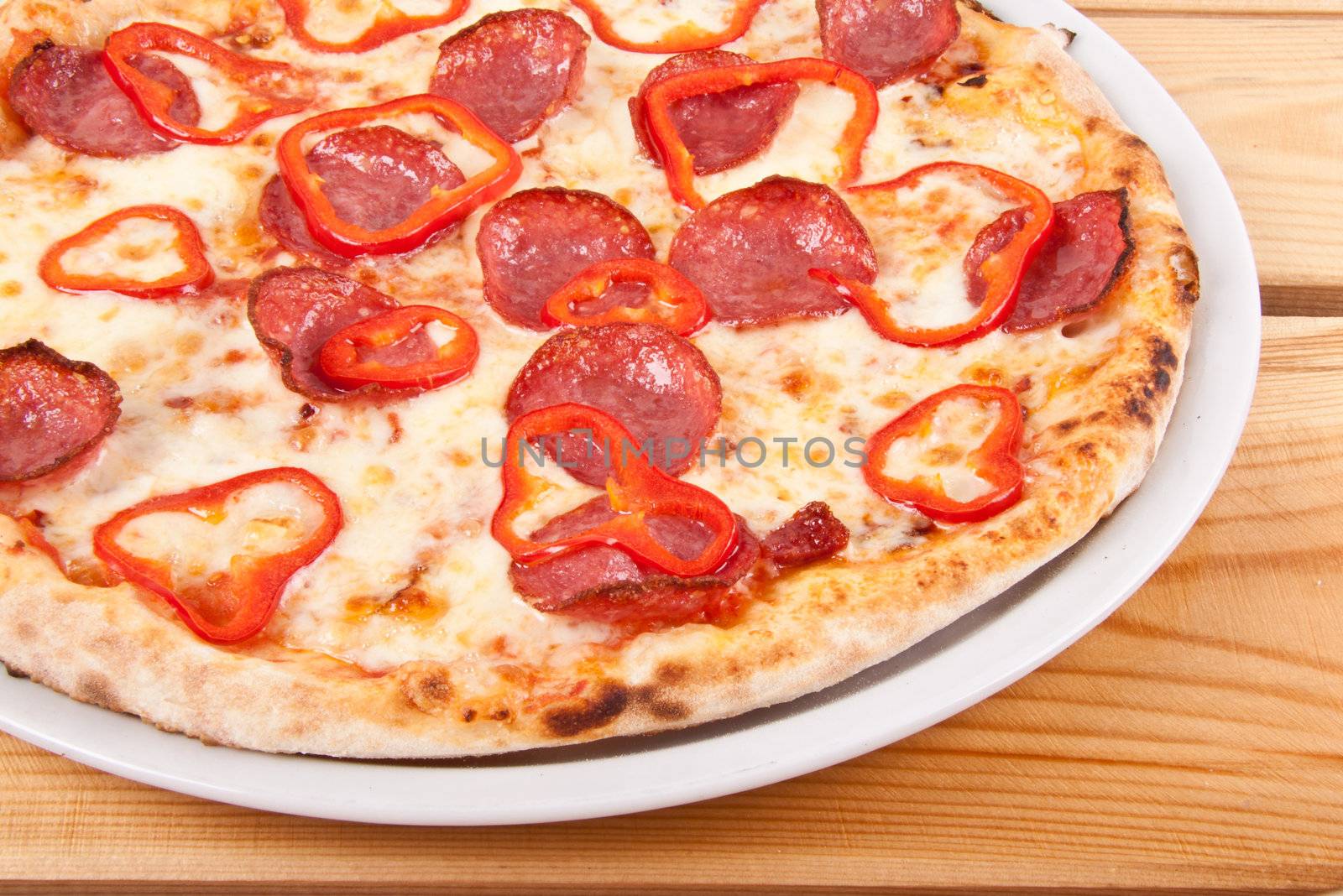 Tasty pepperoni pizza