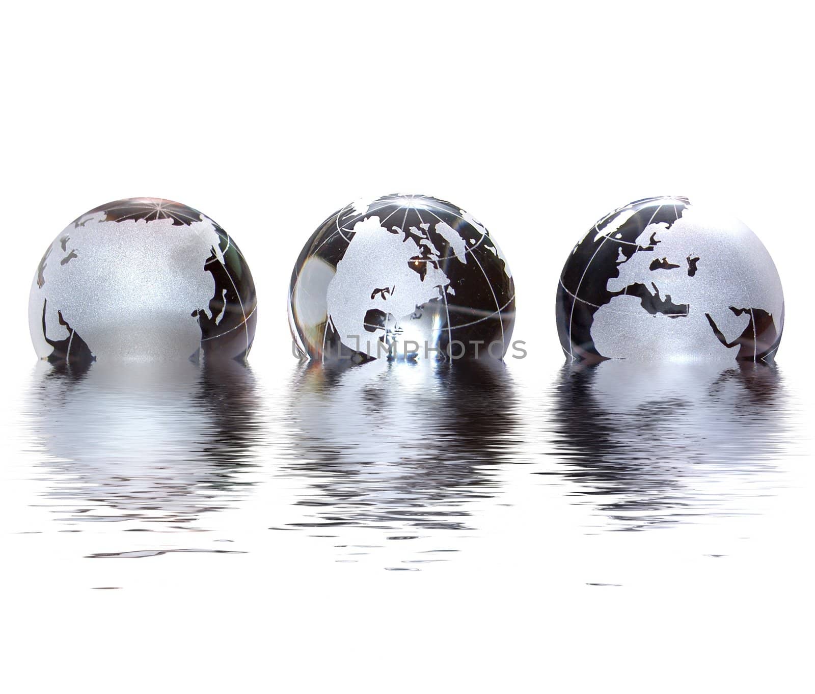 glass globe - shining water by peromarketing