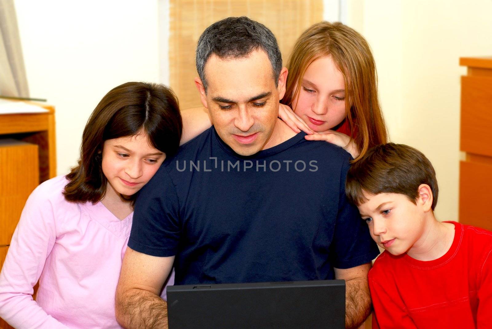 Family computer by elenathewise