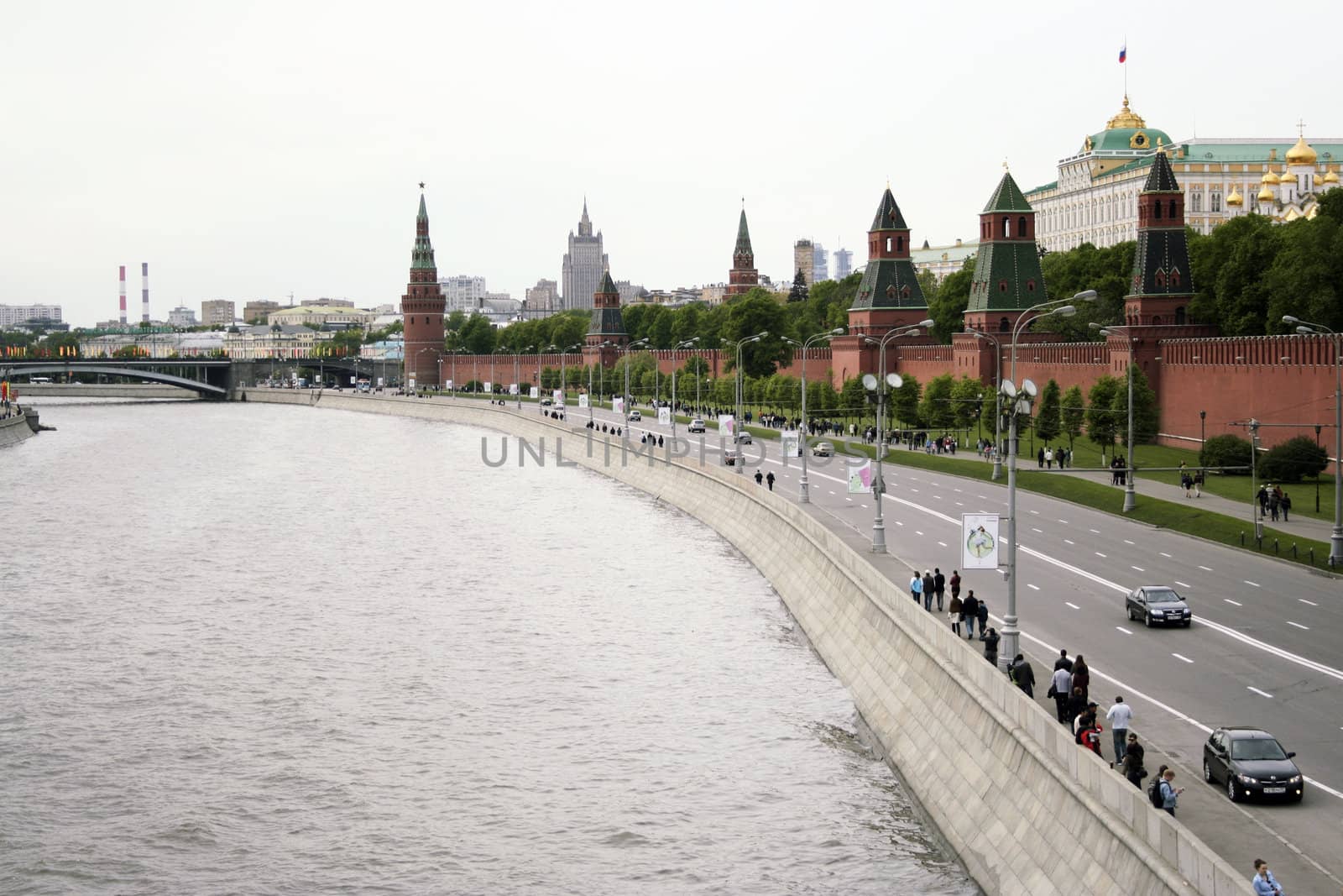 Kremlin embankment of May, 9 in the Day of Victory