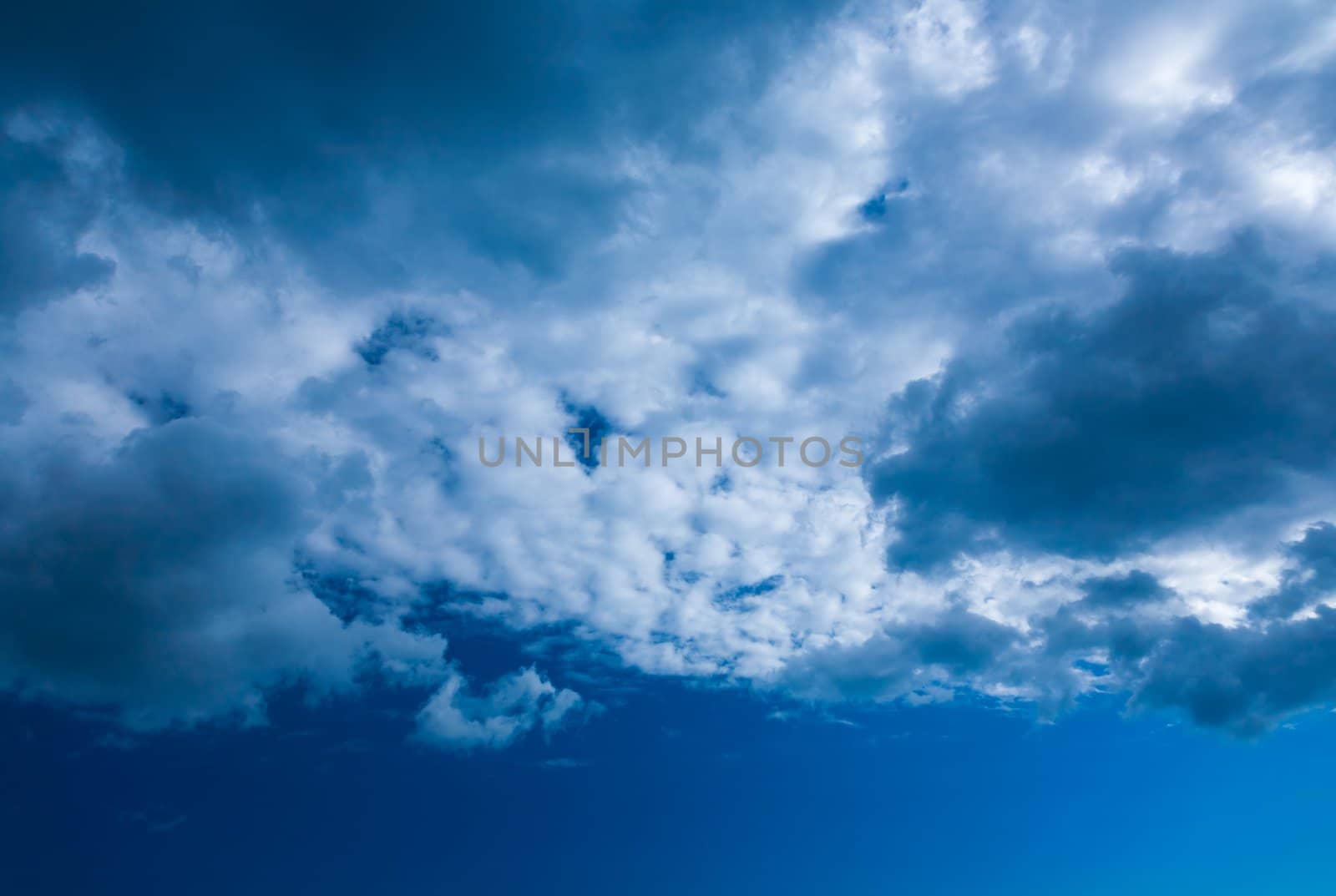 Beautiful skyscape on a sunny day by Lizard