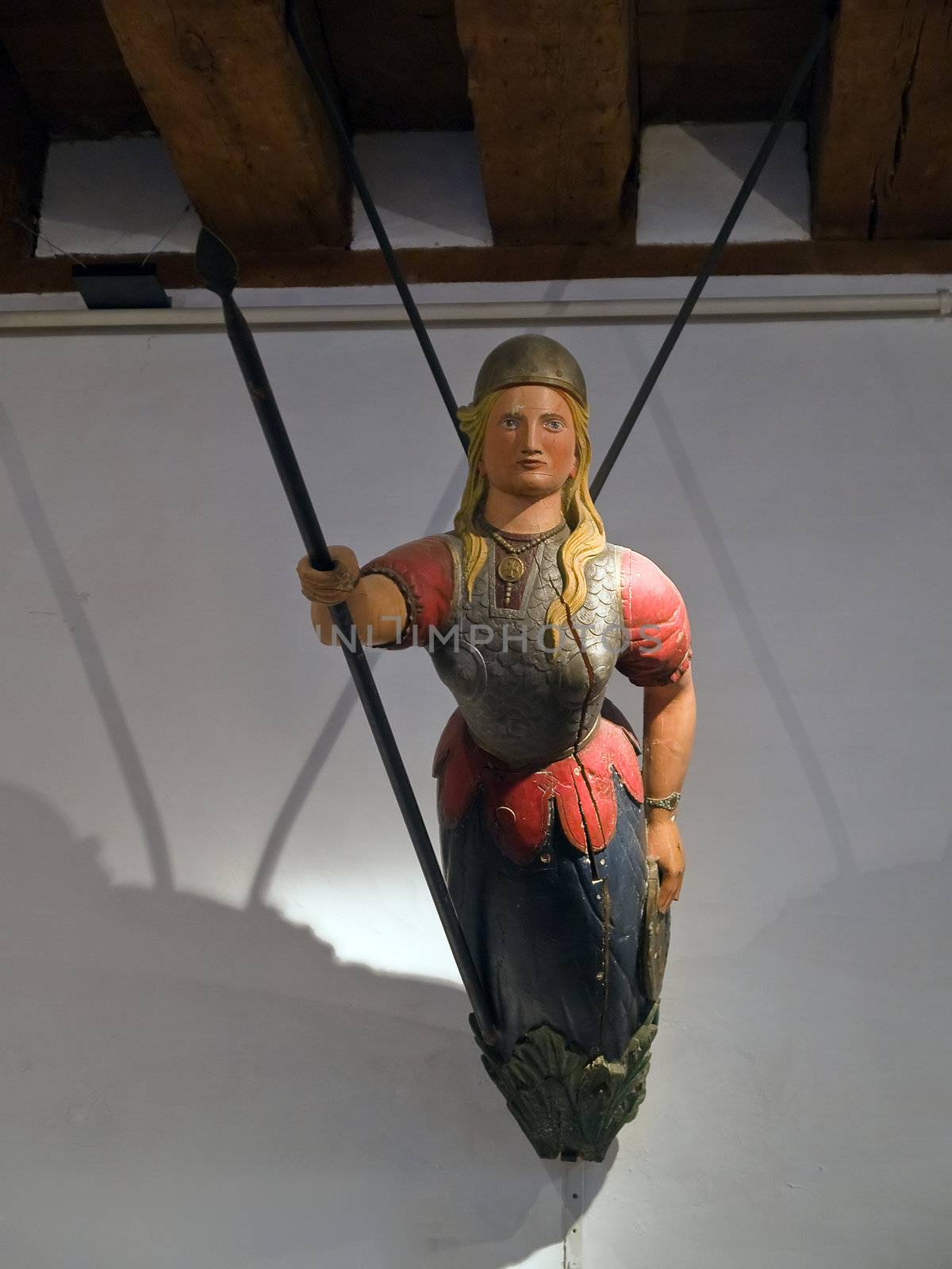 Viking boat figurehead by Ronyzmbow