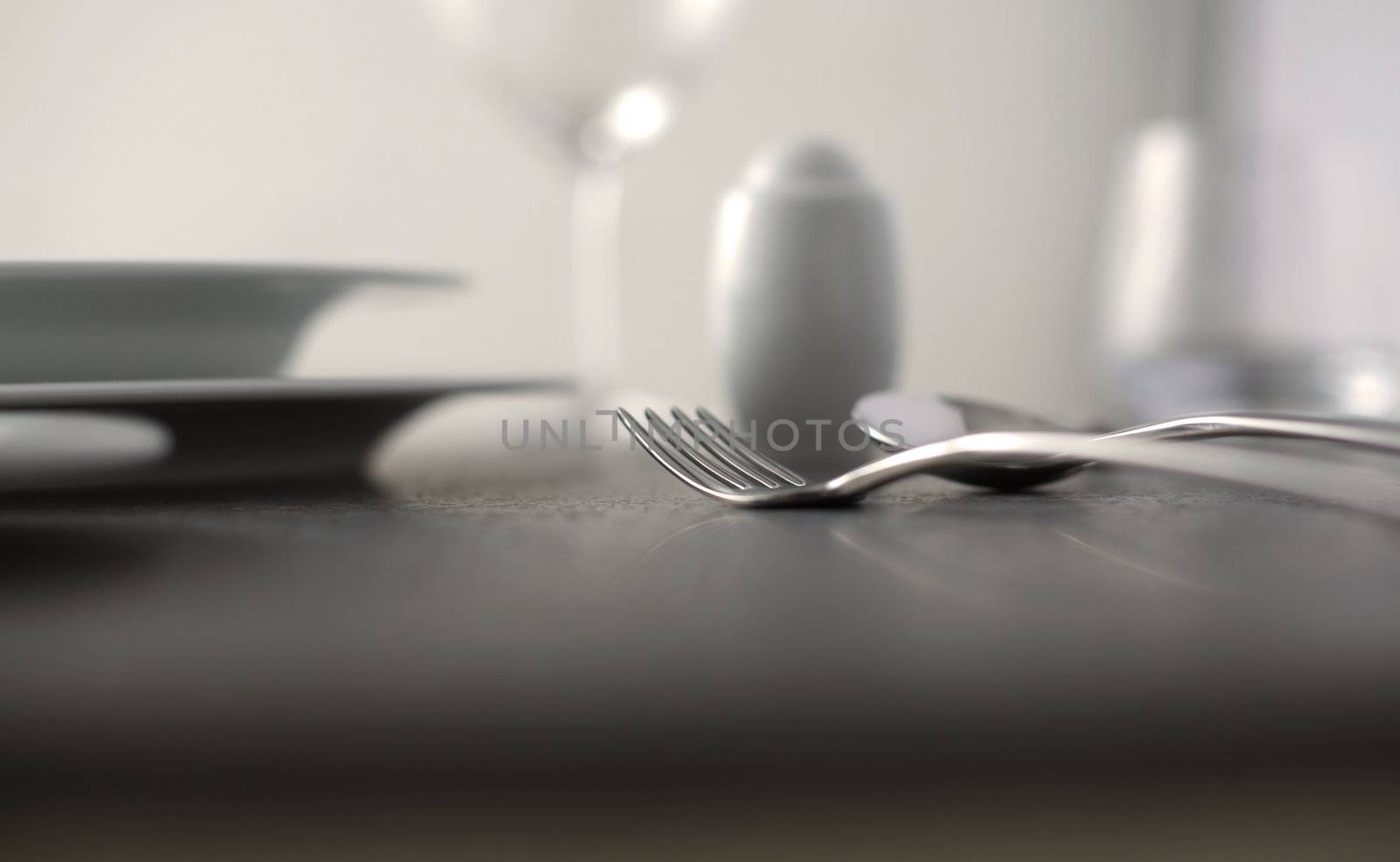 Elegant close up of a restaurant table by stokkete