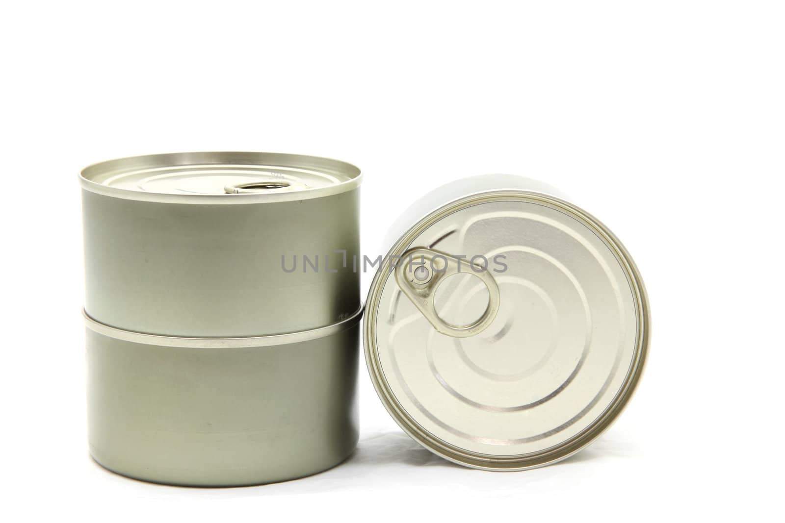Isolated of Aluminum metal can on white background