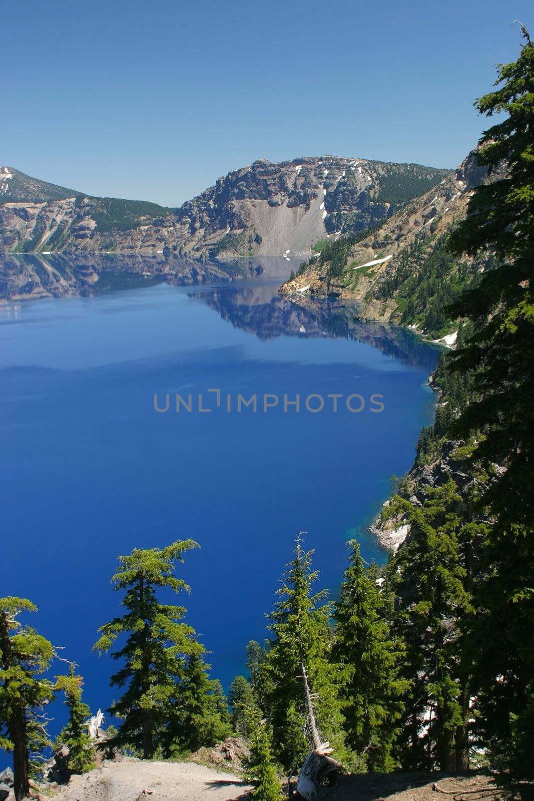 Crater Lake by melastmohican