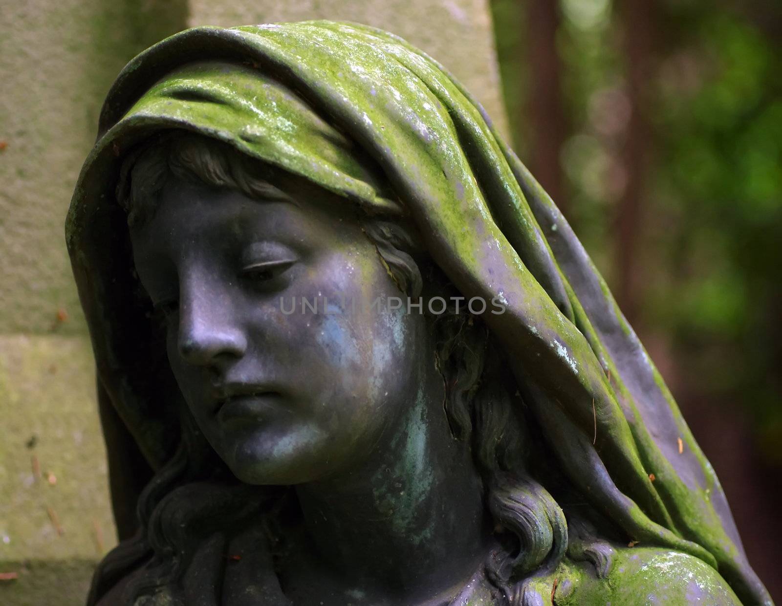 Vintage cementery sculpture face by FotoFrank