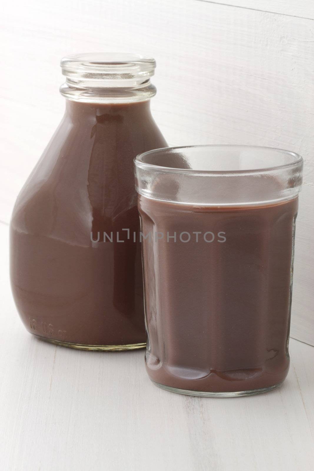 Delicious, nutritious and fresh Chocolate pint, made with organic real cocoa mass