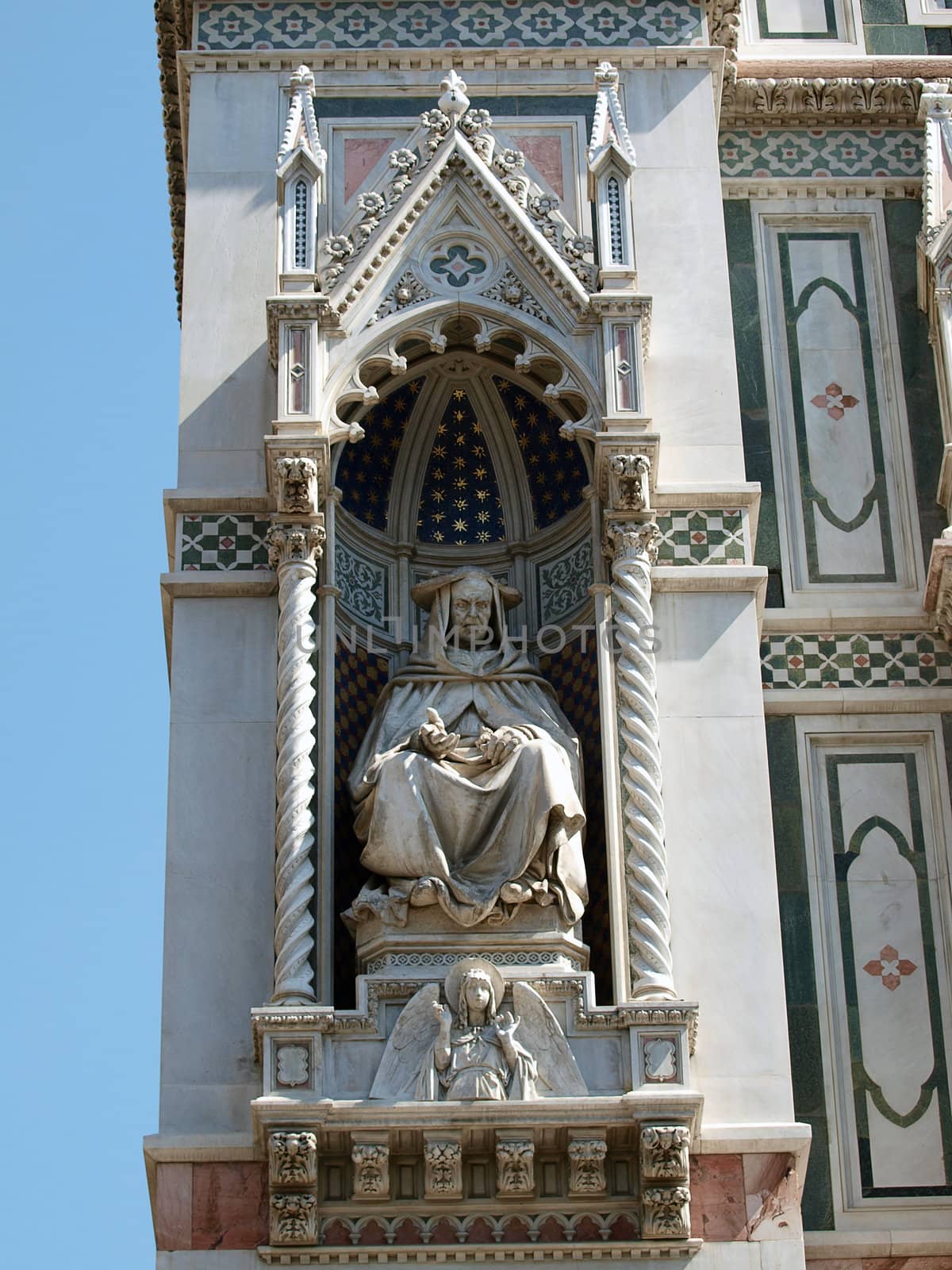 Florence - Reachness of details on the facade Duomo