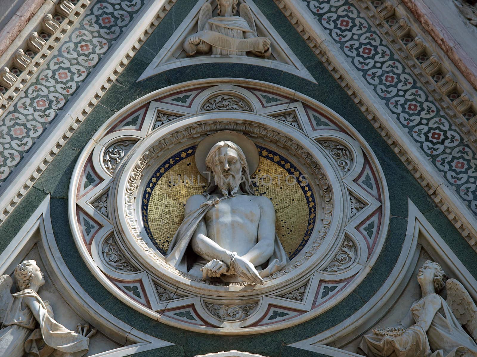 Florence - Reachness of details on the facade Duomo