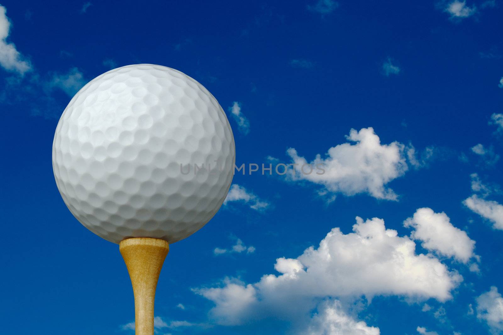 Golf Ball & Tee by Feverpitched