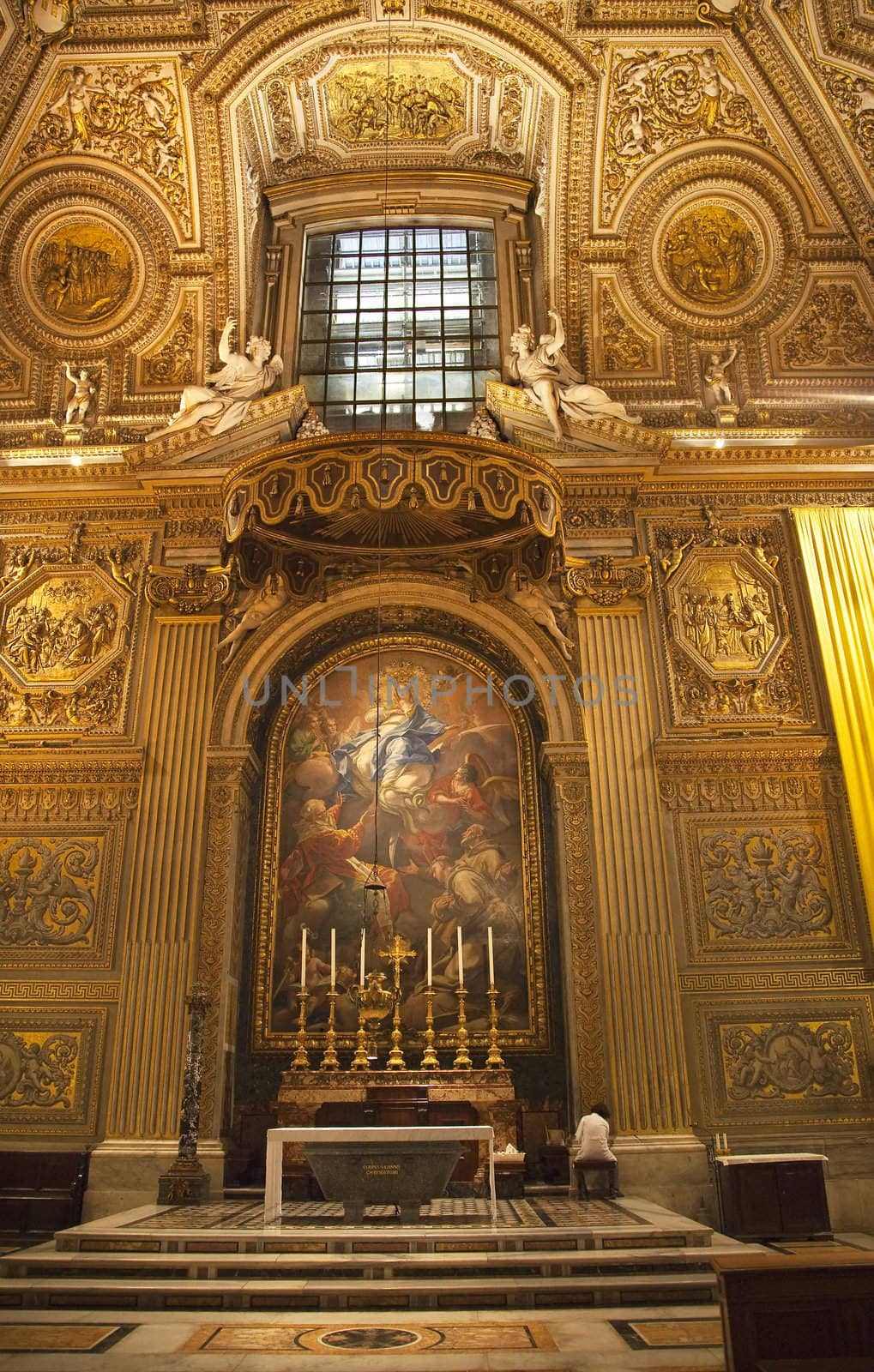 Cleaning the Basilica Vatican Inside Altar, Crucifix, Mary Painting Shrine Saint Peter's Rome italy