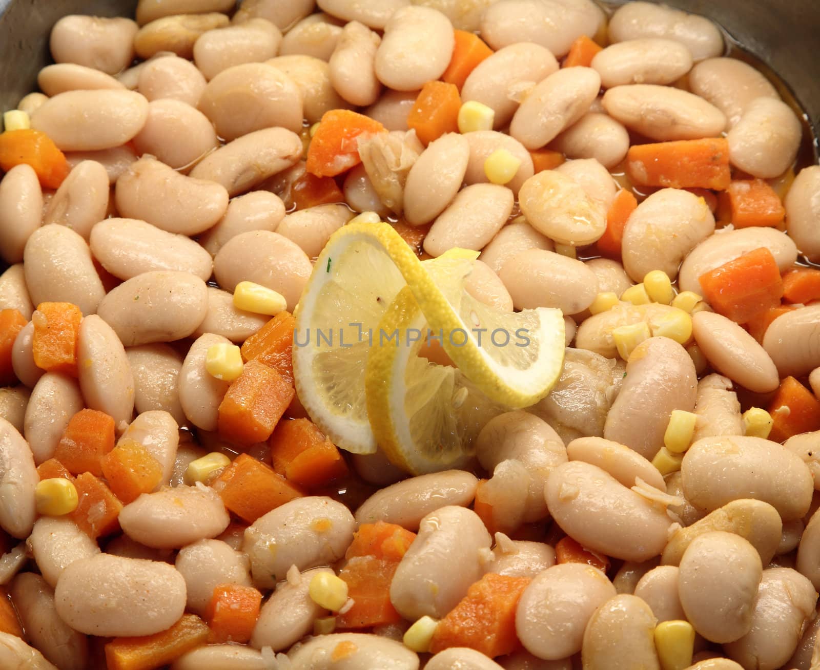 Boiled beans salad with corn and carrot