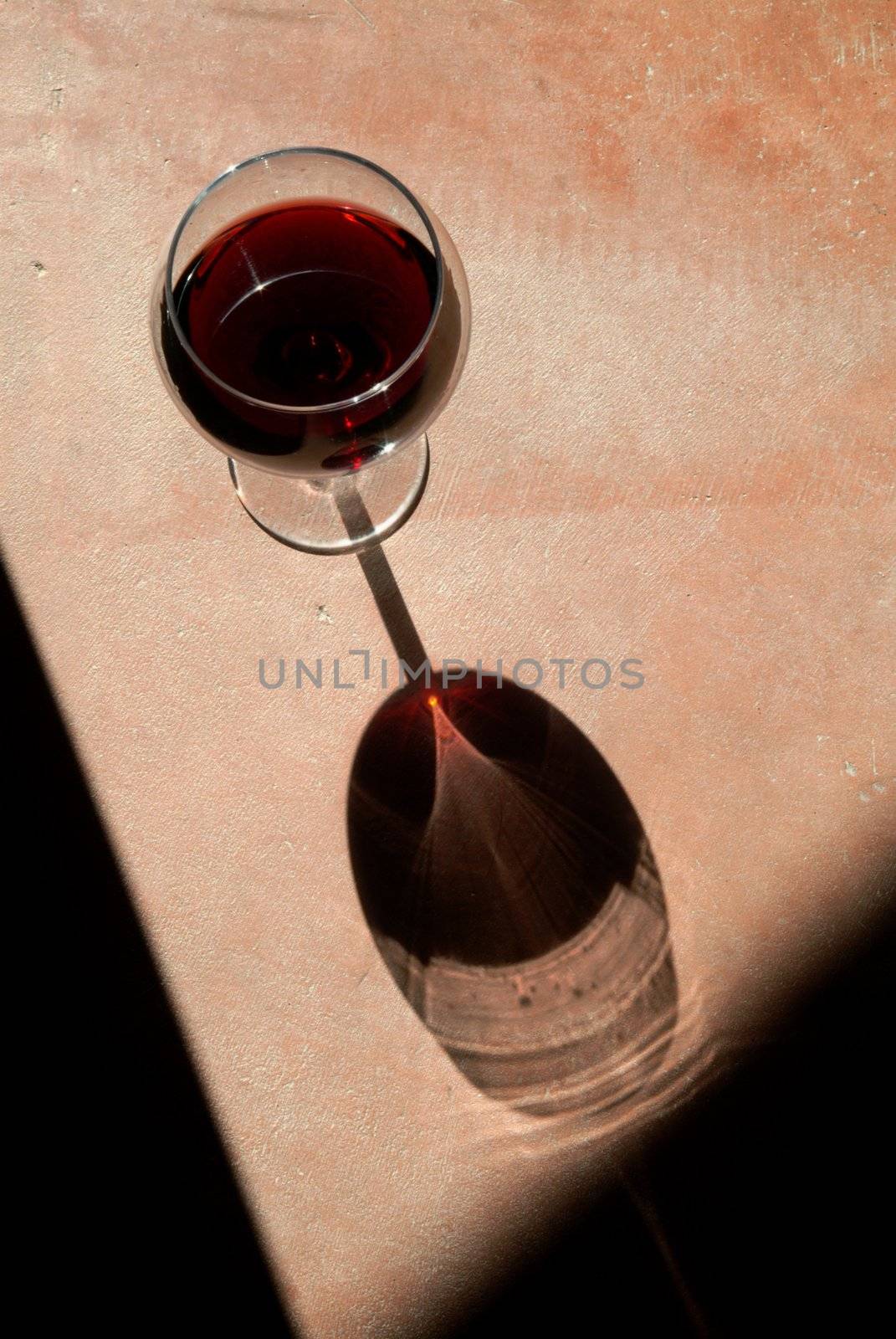 Wine glass with heavy side-light and long