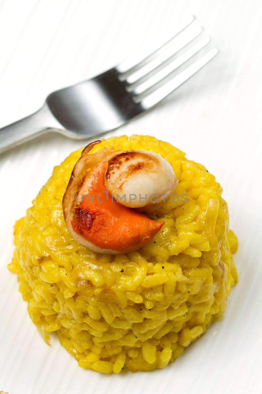 saffron risotto with grilled scallops by lsantilli