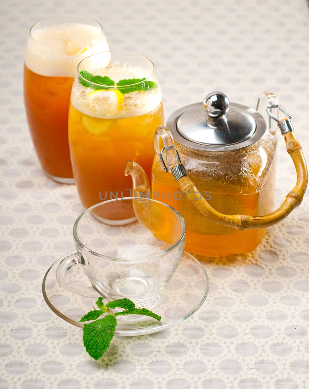 fresh brewed selection of tea clodeup macro