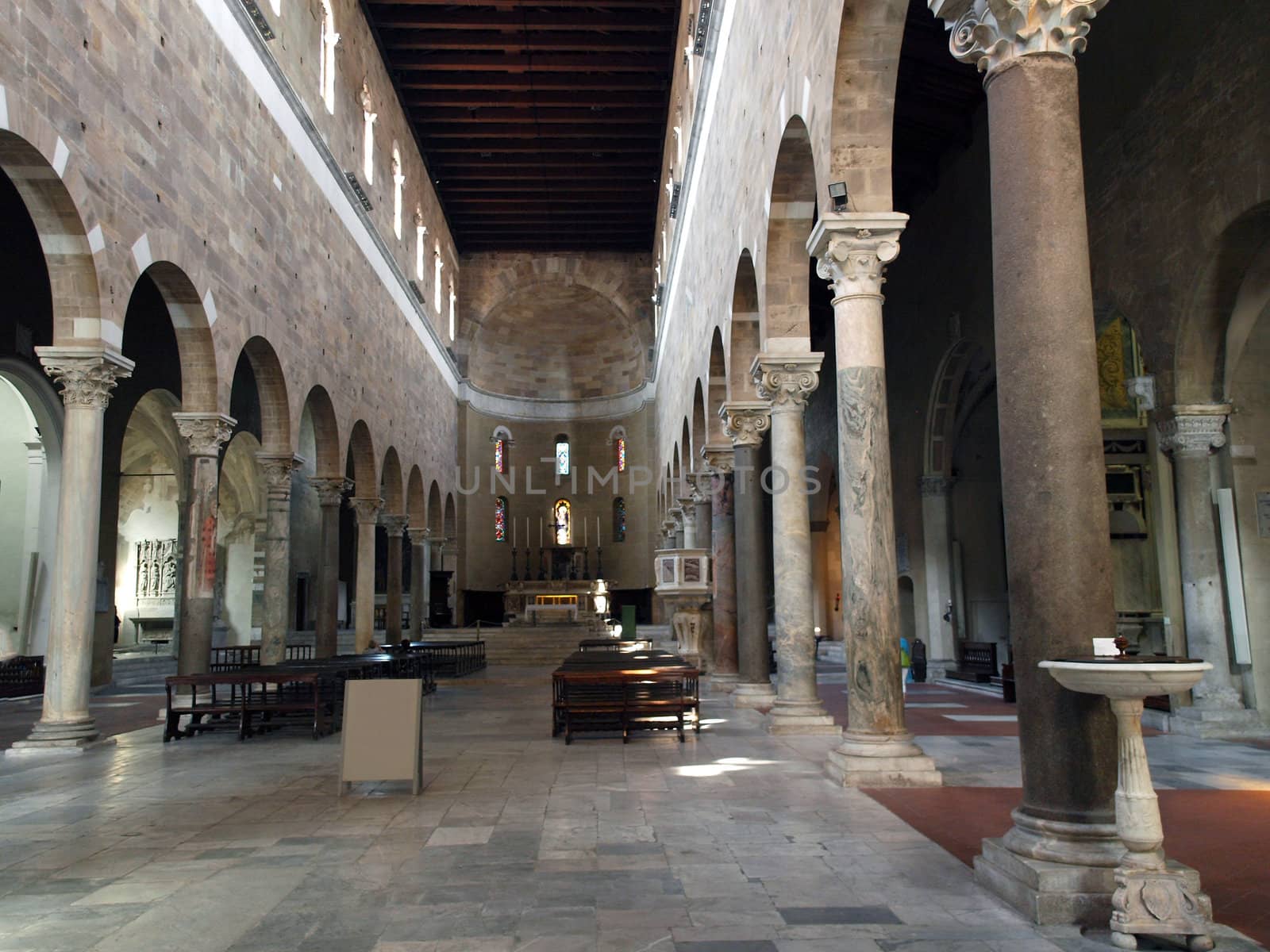 Lucca - San Frediano Church - interior
