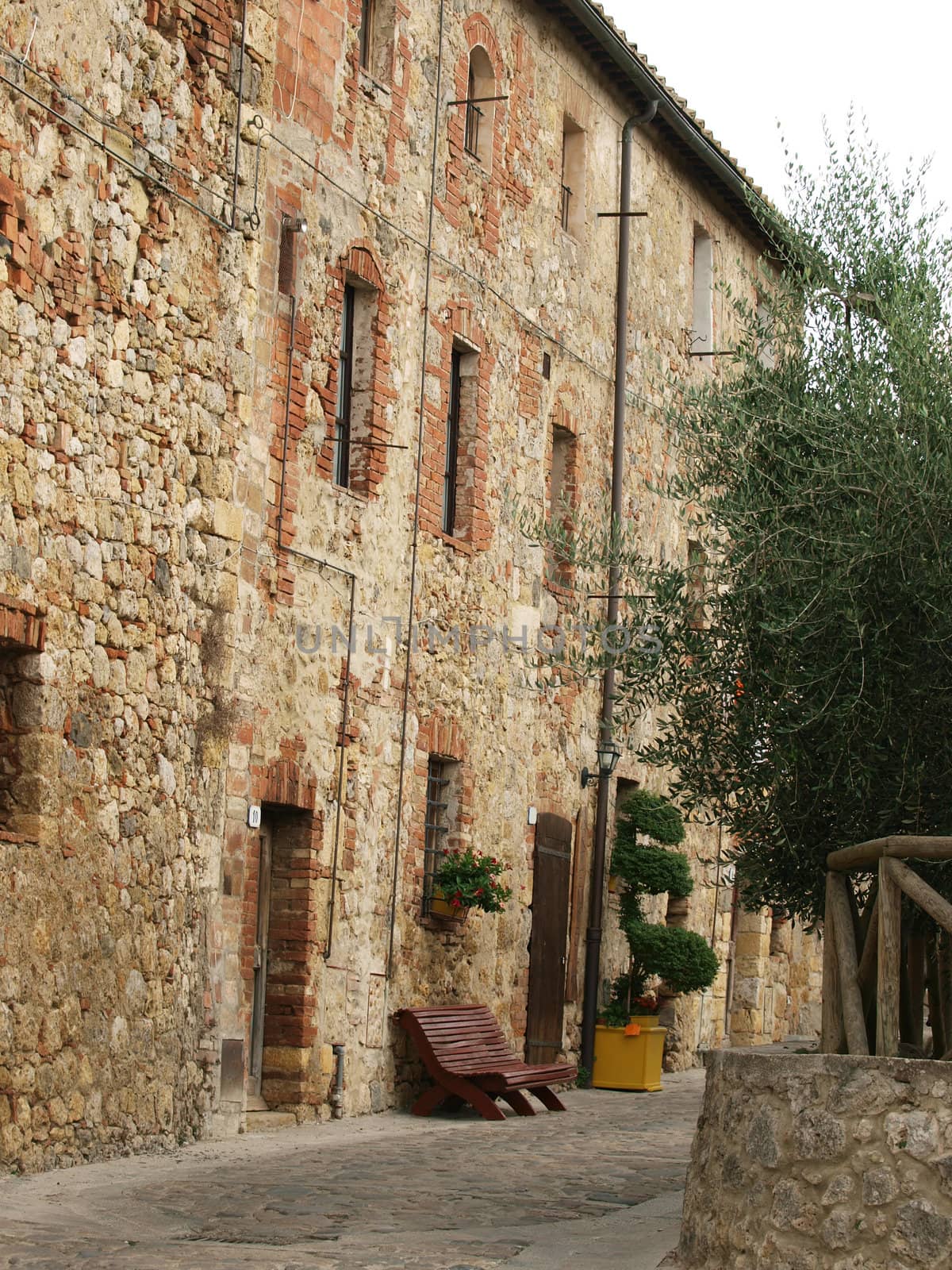  Monteriggioni, medieval village in Tuscany