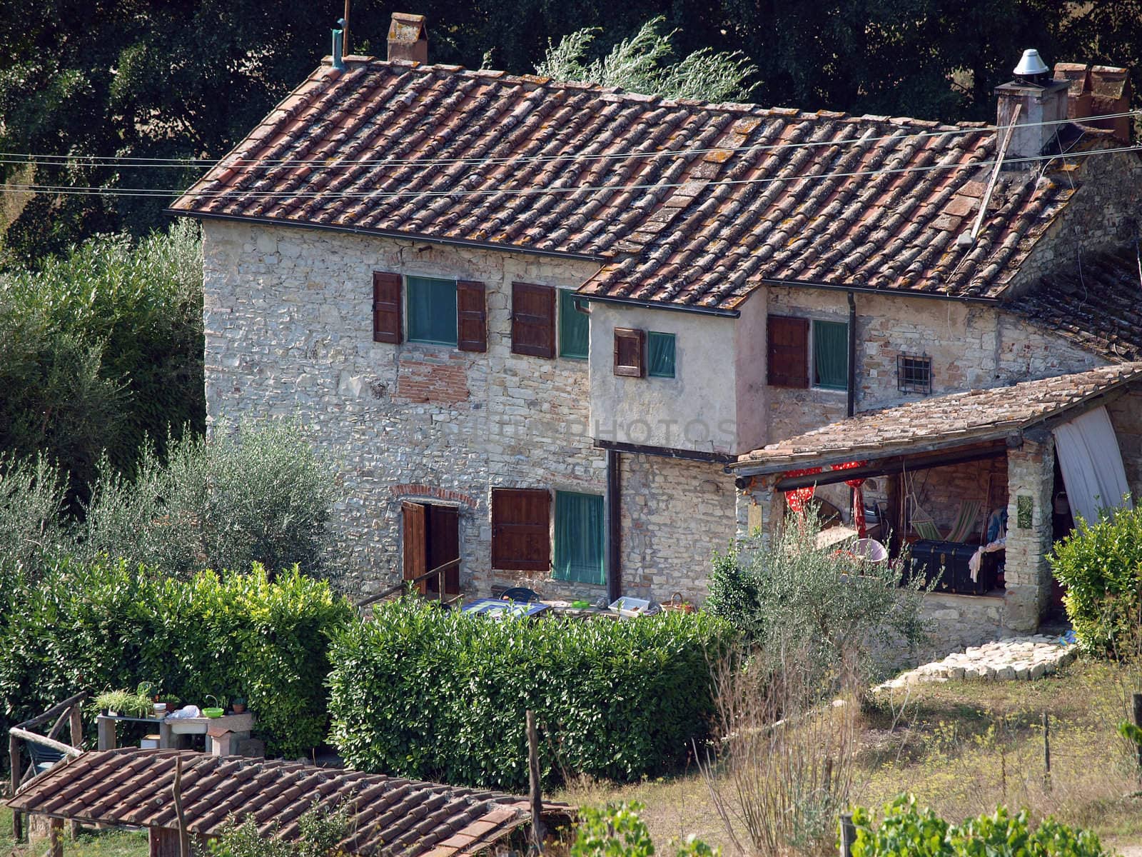 Villa in Tuscany amongst vineyards and an olive groves