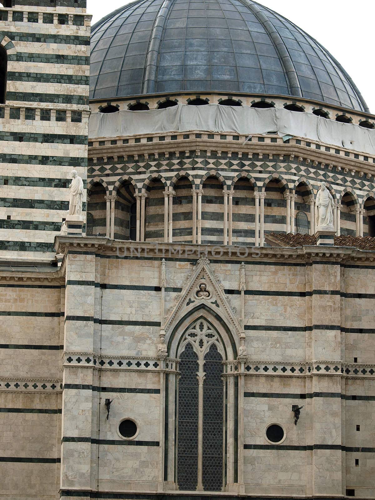 The Duomo of Siena, which was built in the 12th and 13th centuries, is one of the prettiest churches in Gothic style in Italy