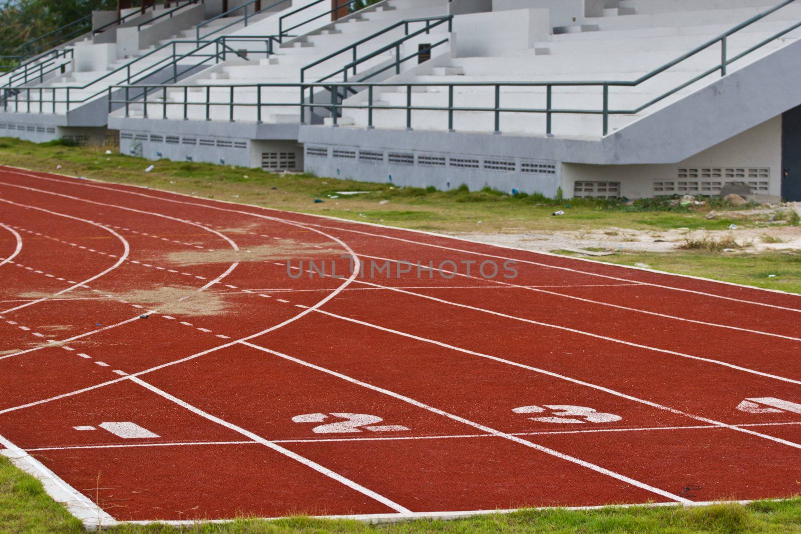 Racing lanes with numbers by wasan_gredpree